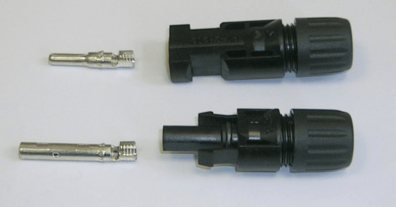 C4 plugg og kontakt 2 stk maks 6mm2